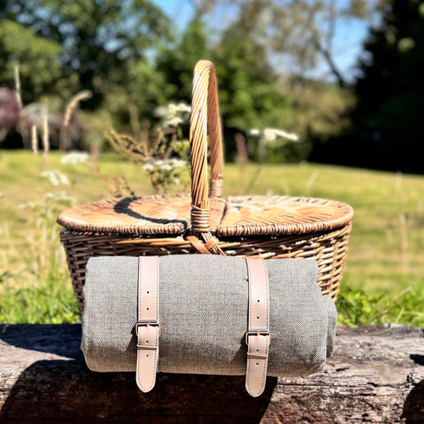 Two Person Oval Butterfly Lidded Picnic Basket